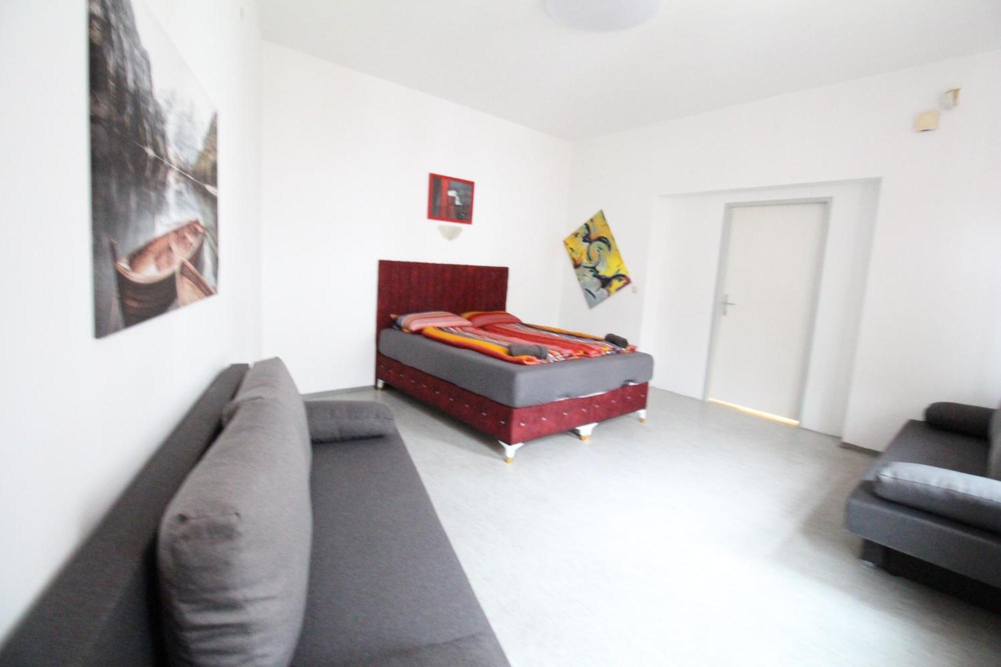 Zx Quad Room In Meidling Vienna Esterno foto