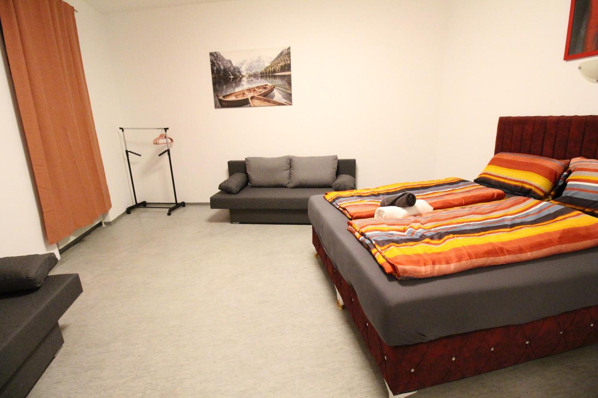 Zx Quad Room In Meidling Vienna Esterno foto