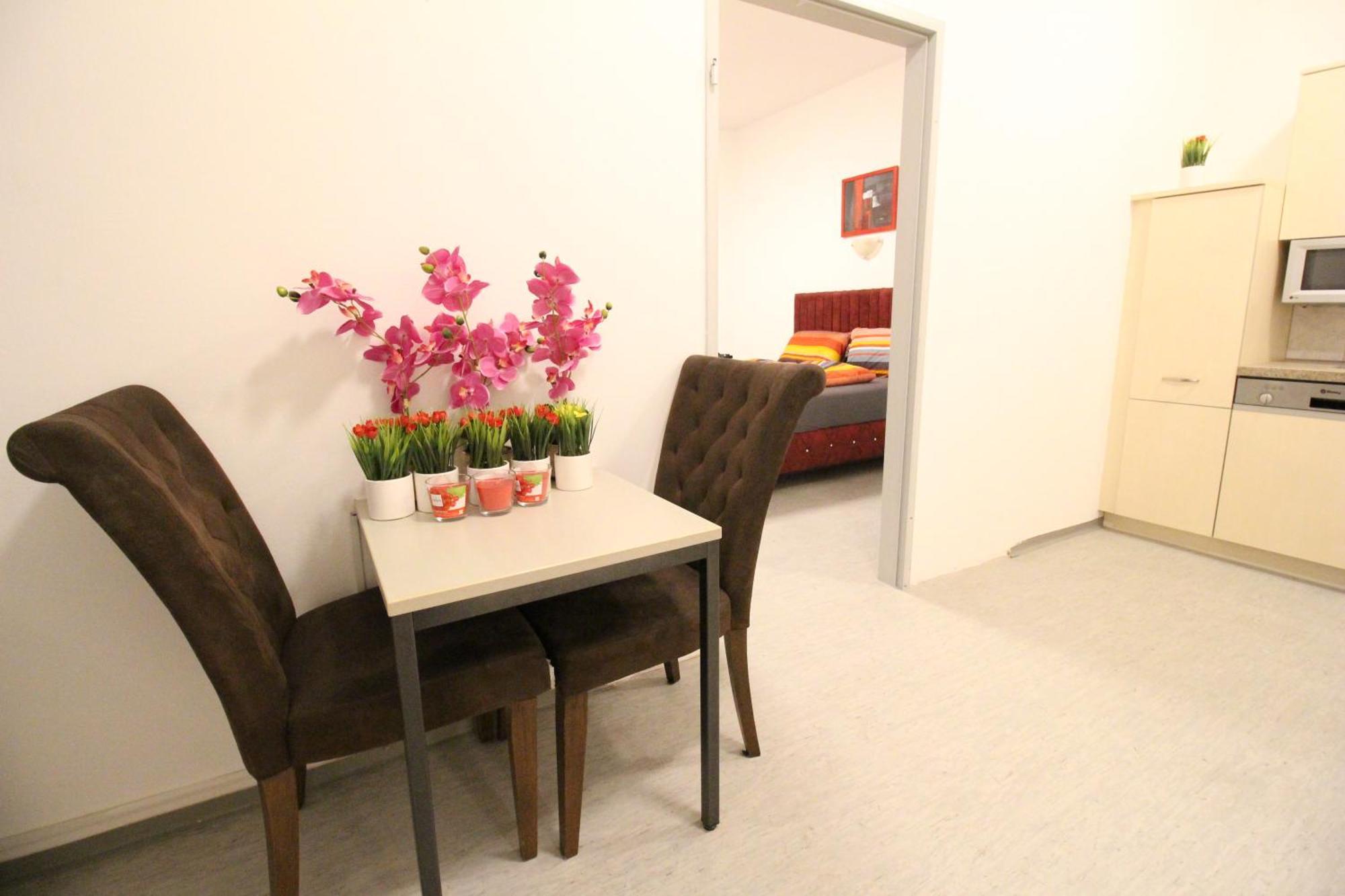 Zx Quad Room In Meidling Vienna Esterno foto