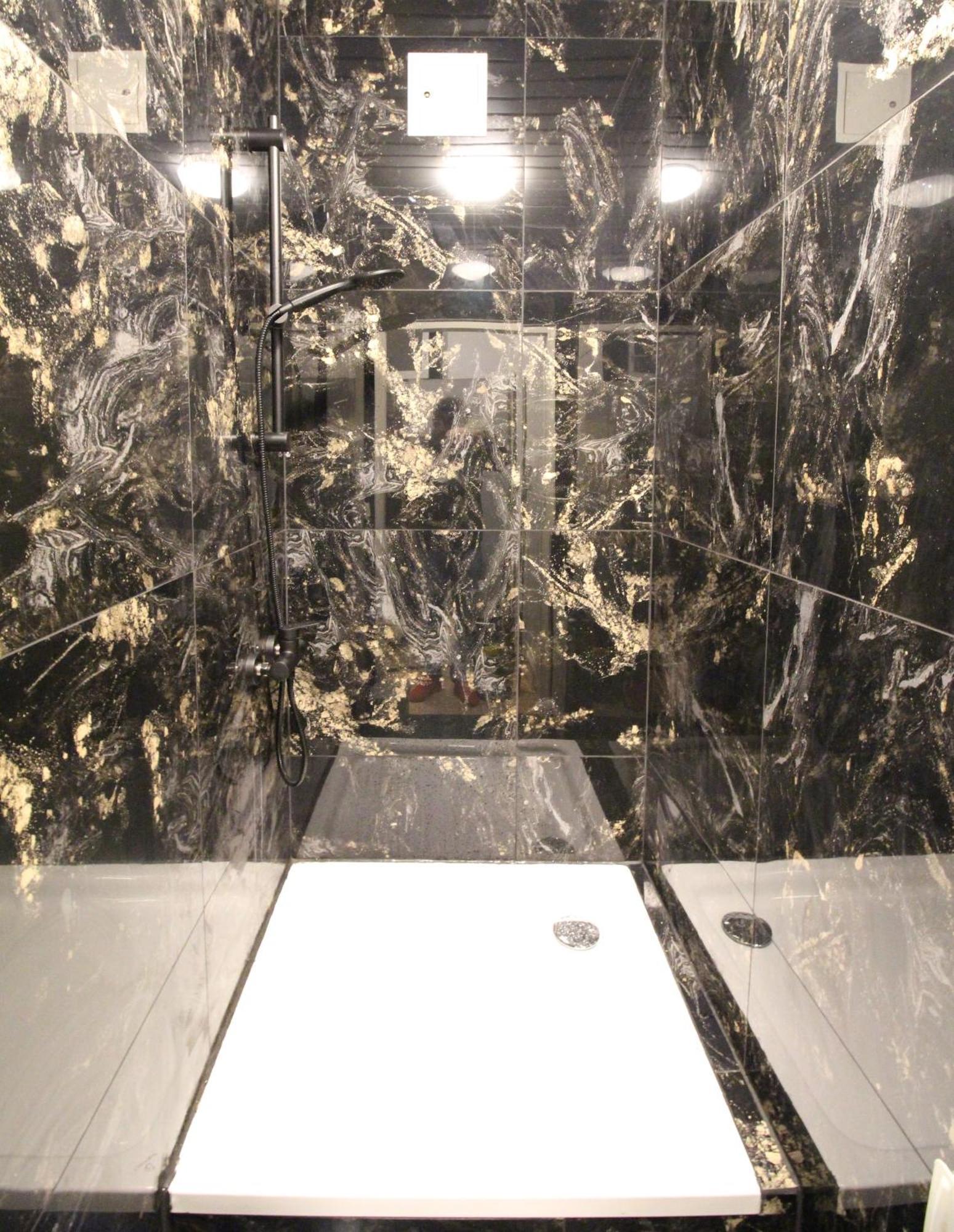Zx Quad Room In Meidling Vienna Esterno foto